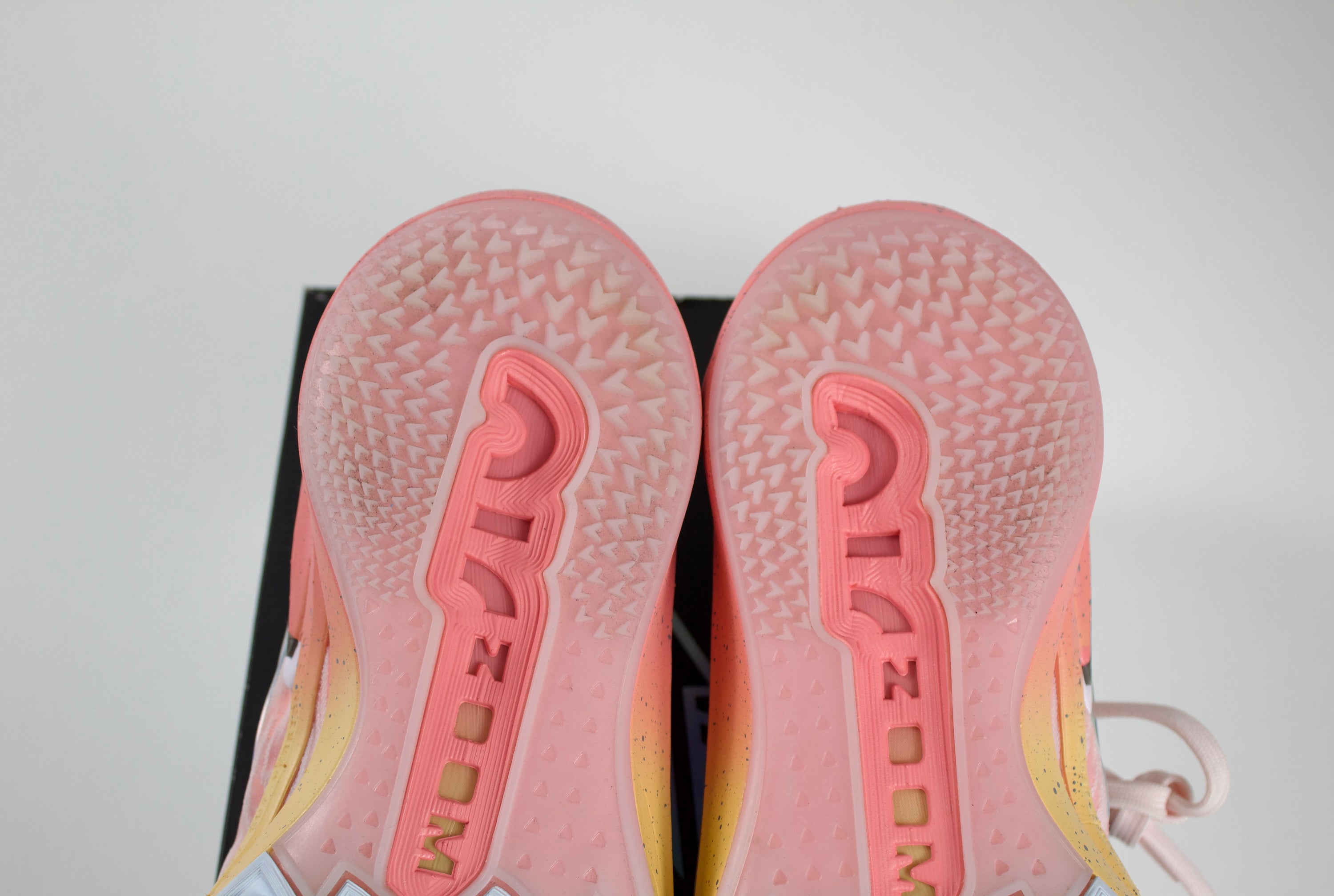 (PRE-OWNED) Nike Zoom GT Cut 2 Pearl Pink