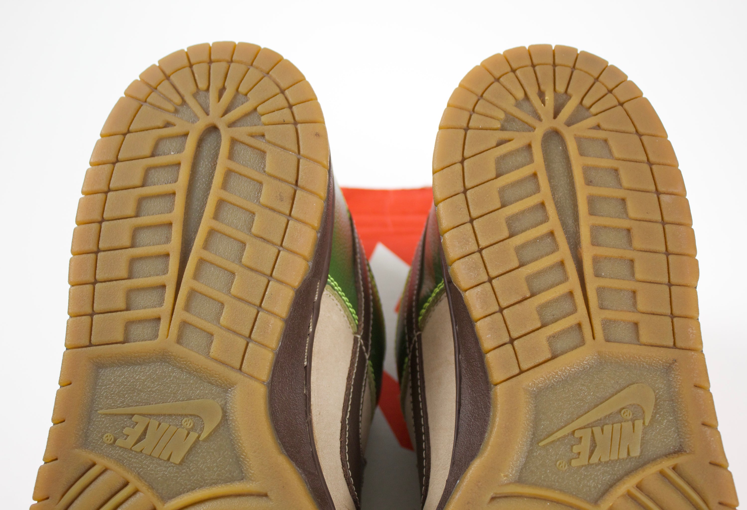 (PRE-OWNED) Nike SB Dunk Low Jedi