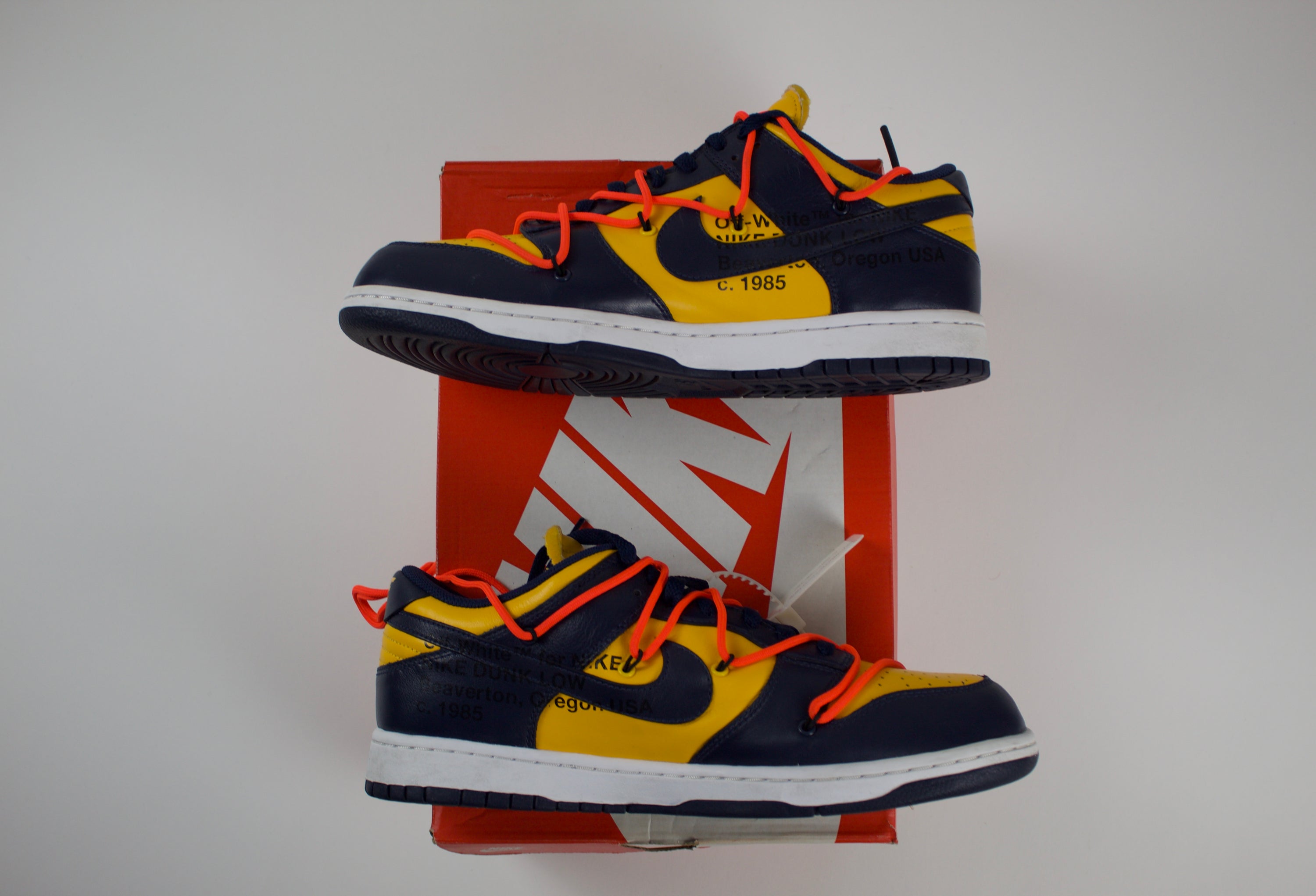 Nike Dunk Low Off-White University Gold