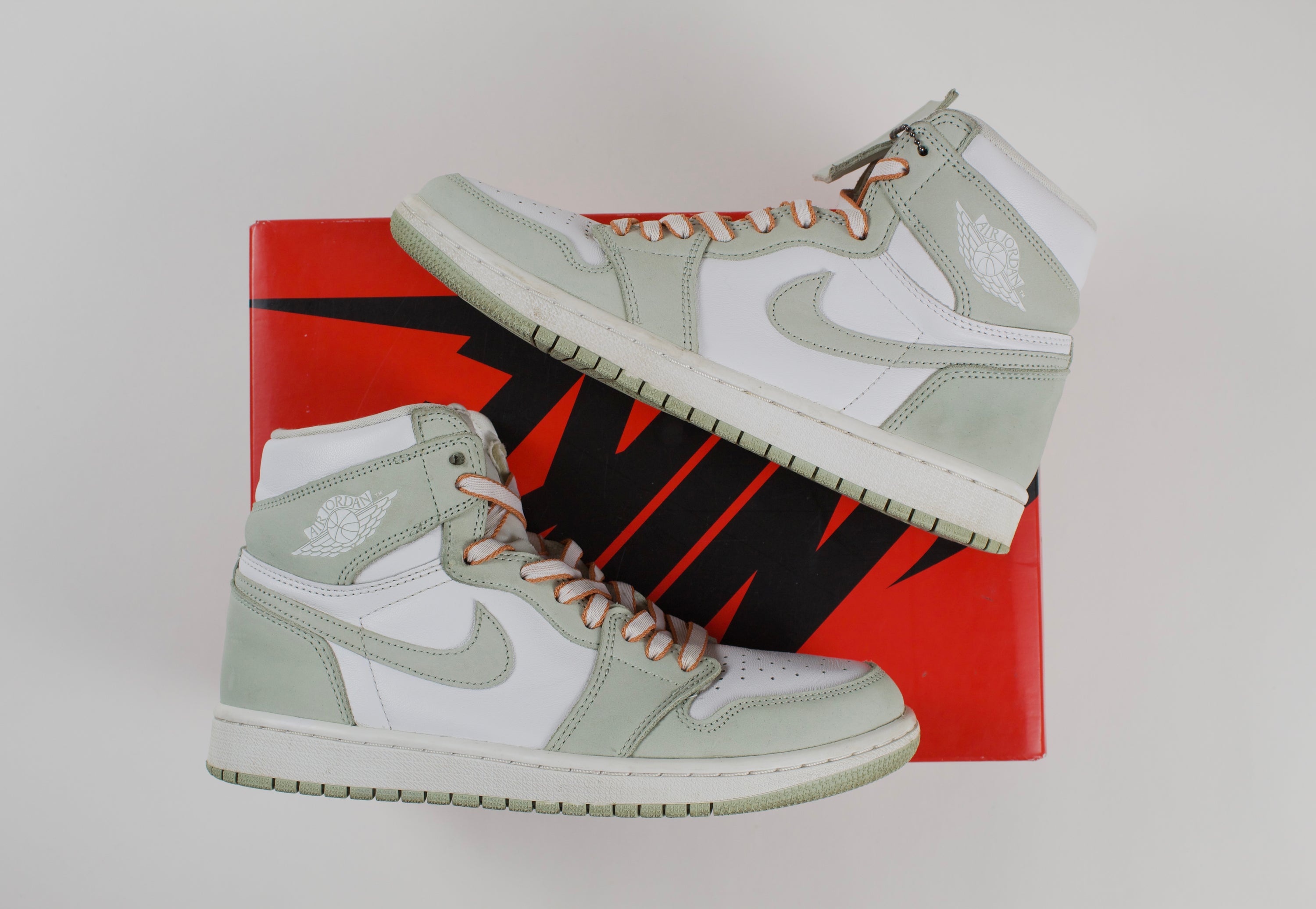 (PRE-OWNED) Jordan 1 Retro High OG Seafoam (WMNS)