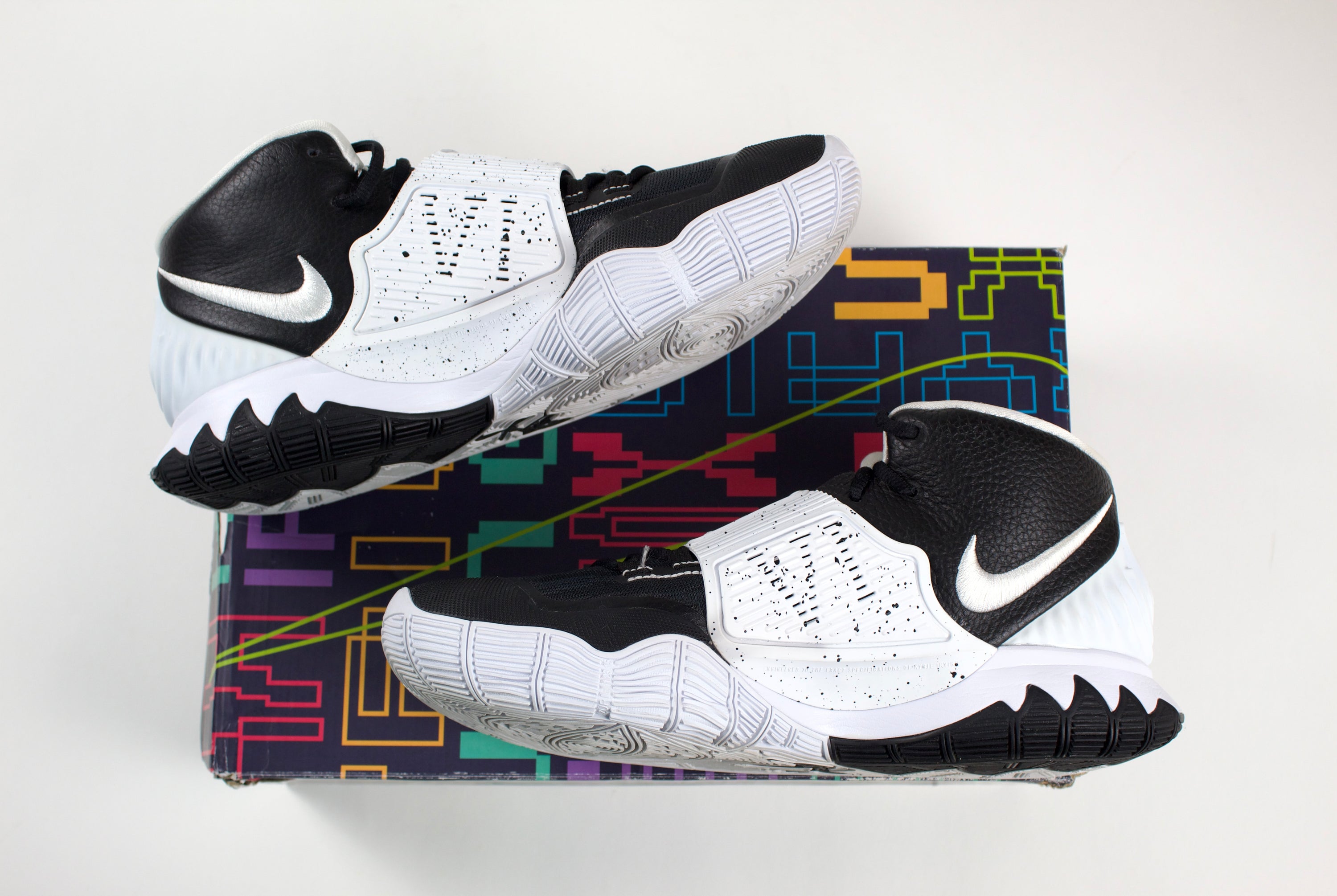 (PRE-OWNED) Nike Kyrie 6 Team Black White
