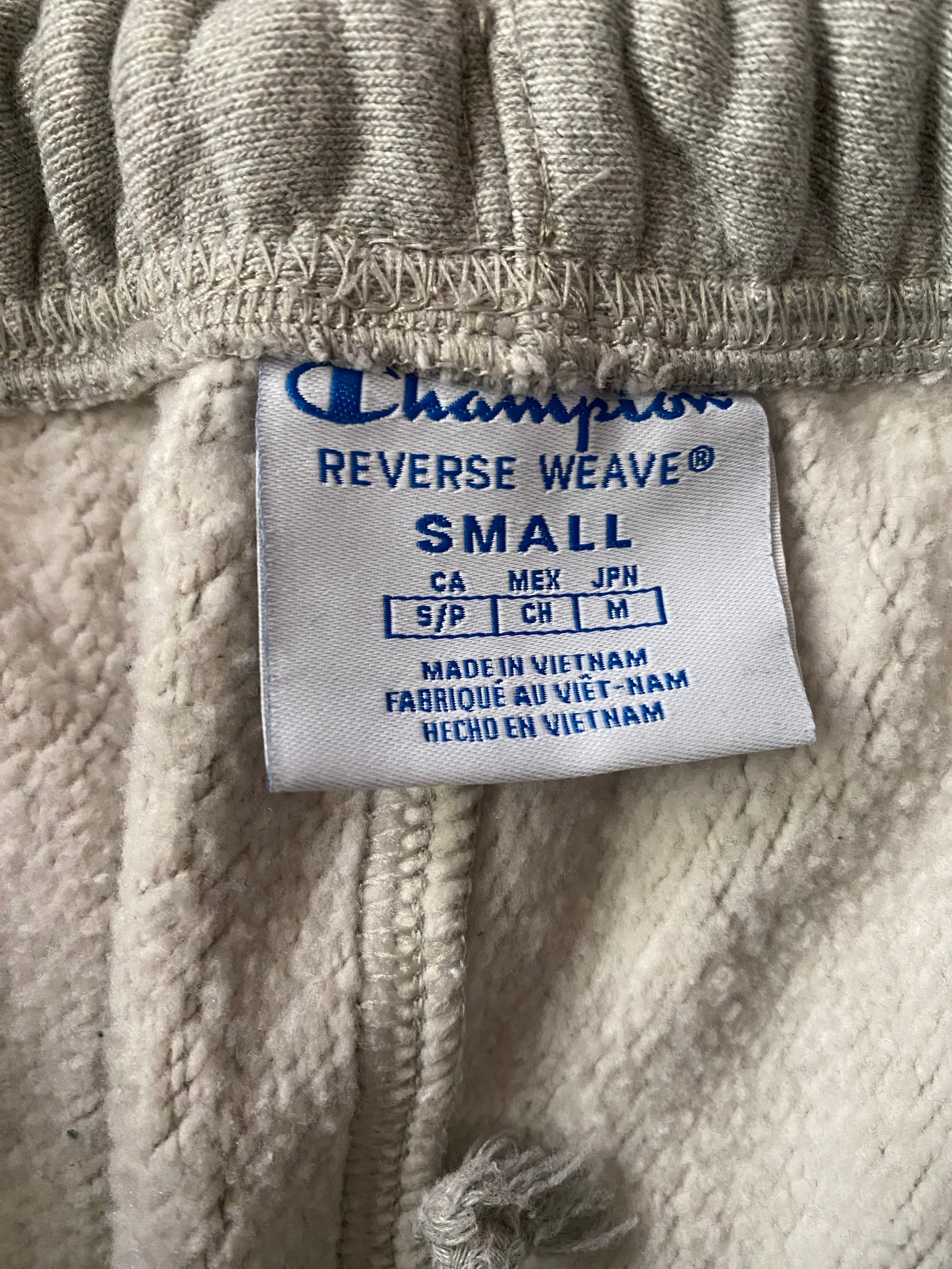 (PRE-OWNED) Champion Reverse Weave Grey Cargo Sweatpants