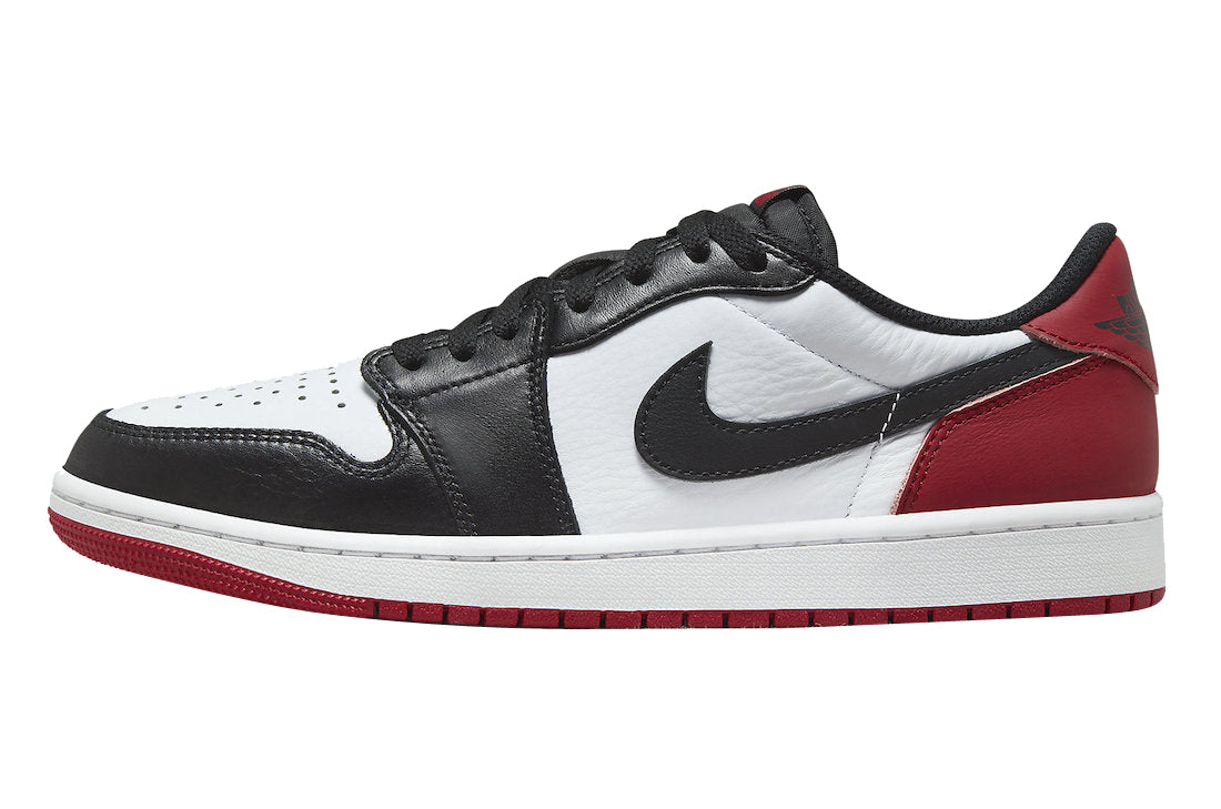 Jordan 1 Retro Low OG Black Toe (2023)