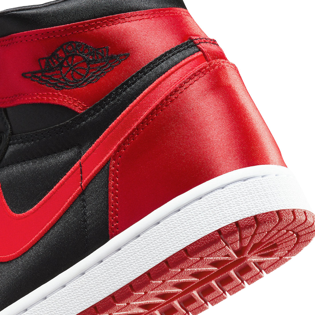 Jordan 1 Retro High OG Satin Bred (WMNS)