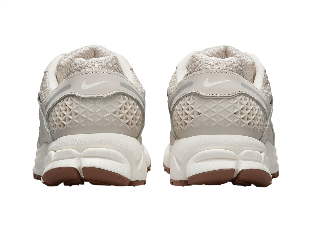 Nike Zoom Vomero 5 Light Orewood Brown (WMNS)