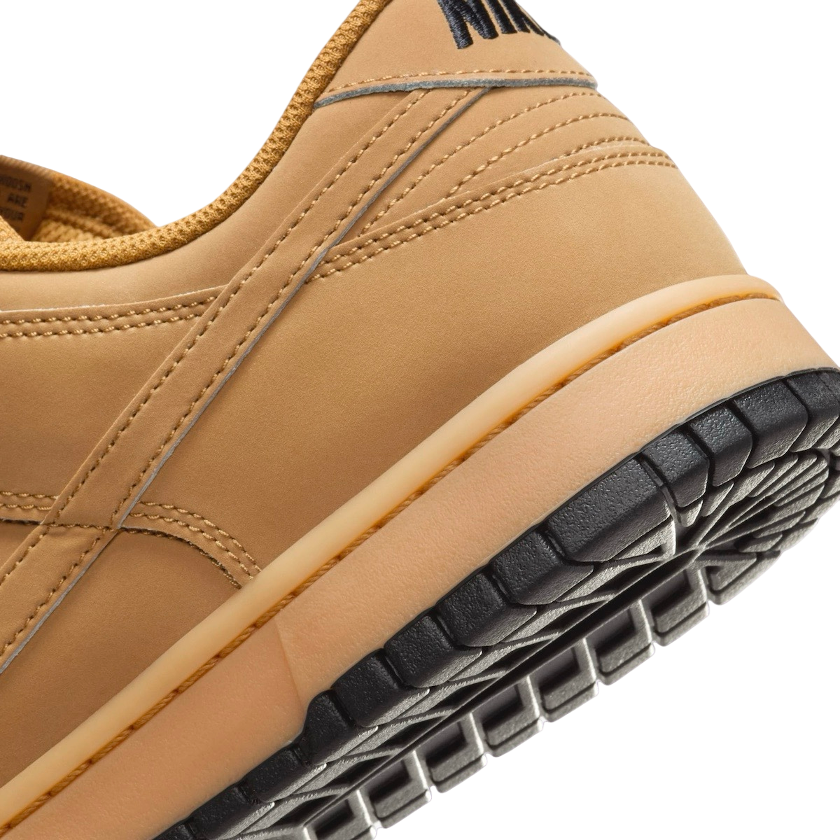 Nike Dunk Low Retro SE Wheat Gum